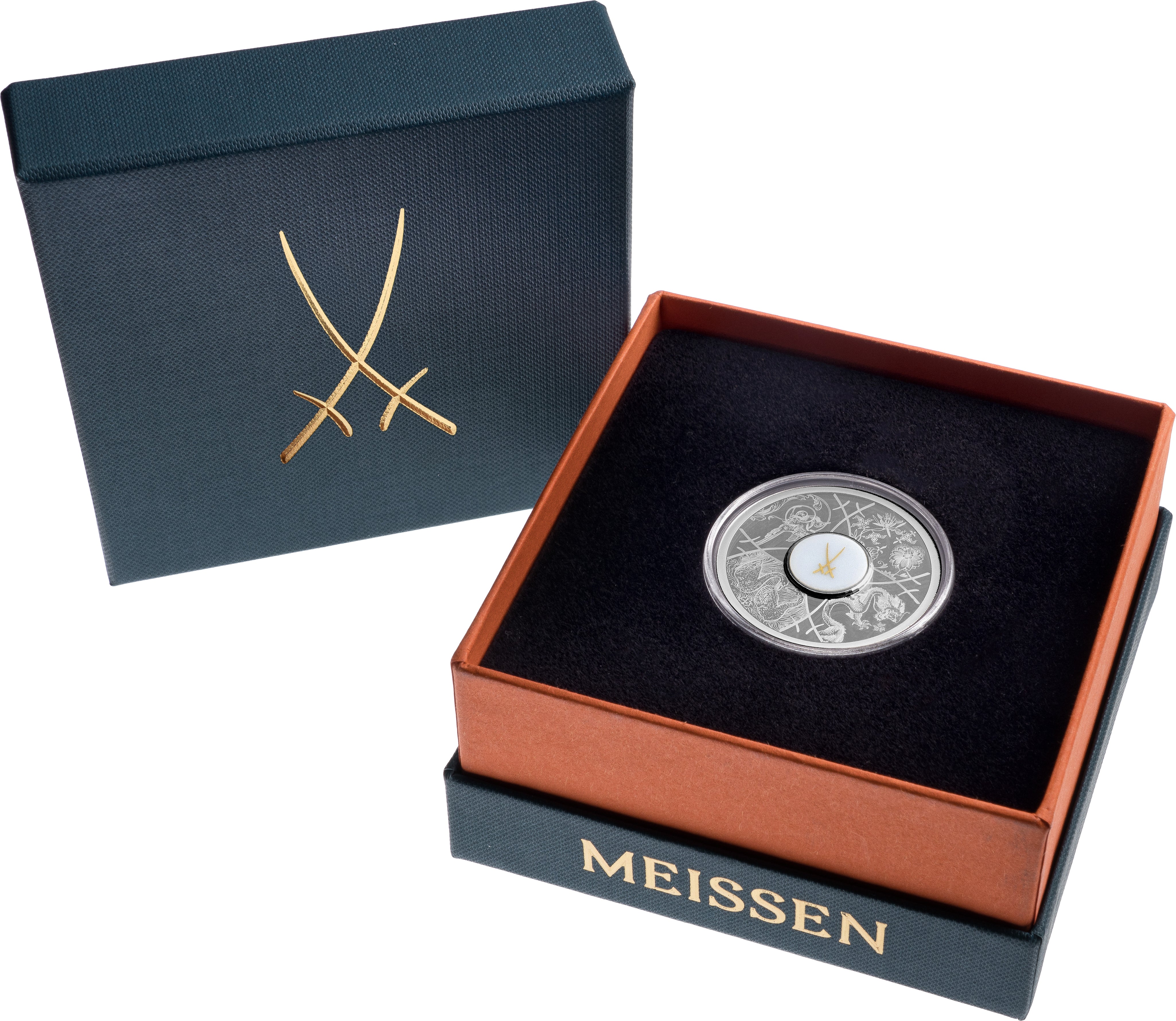 Nomisma-315J_Meissen_Silber_2025_Box_offen_01.jpg