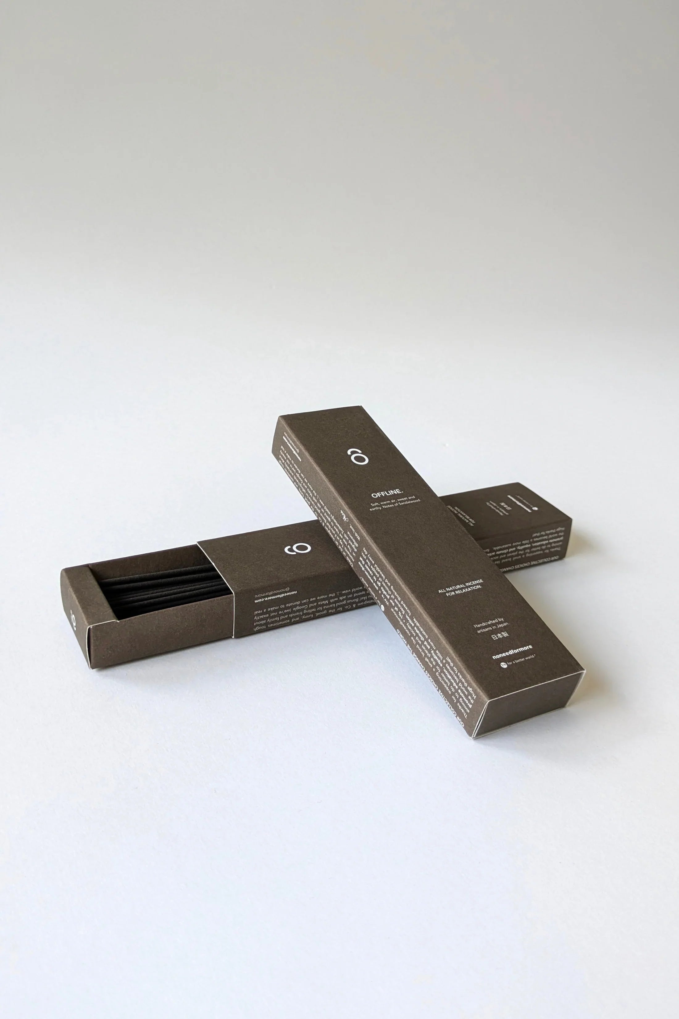 no need for more - Natürliche Räucherstäbchen - "Offline" - sanftes Sandelholz