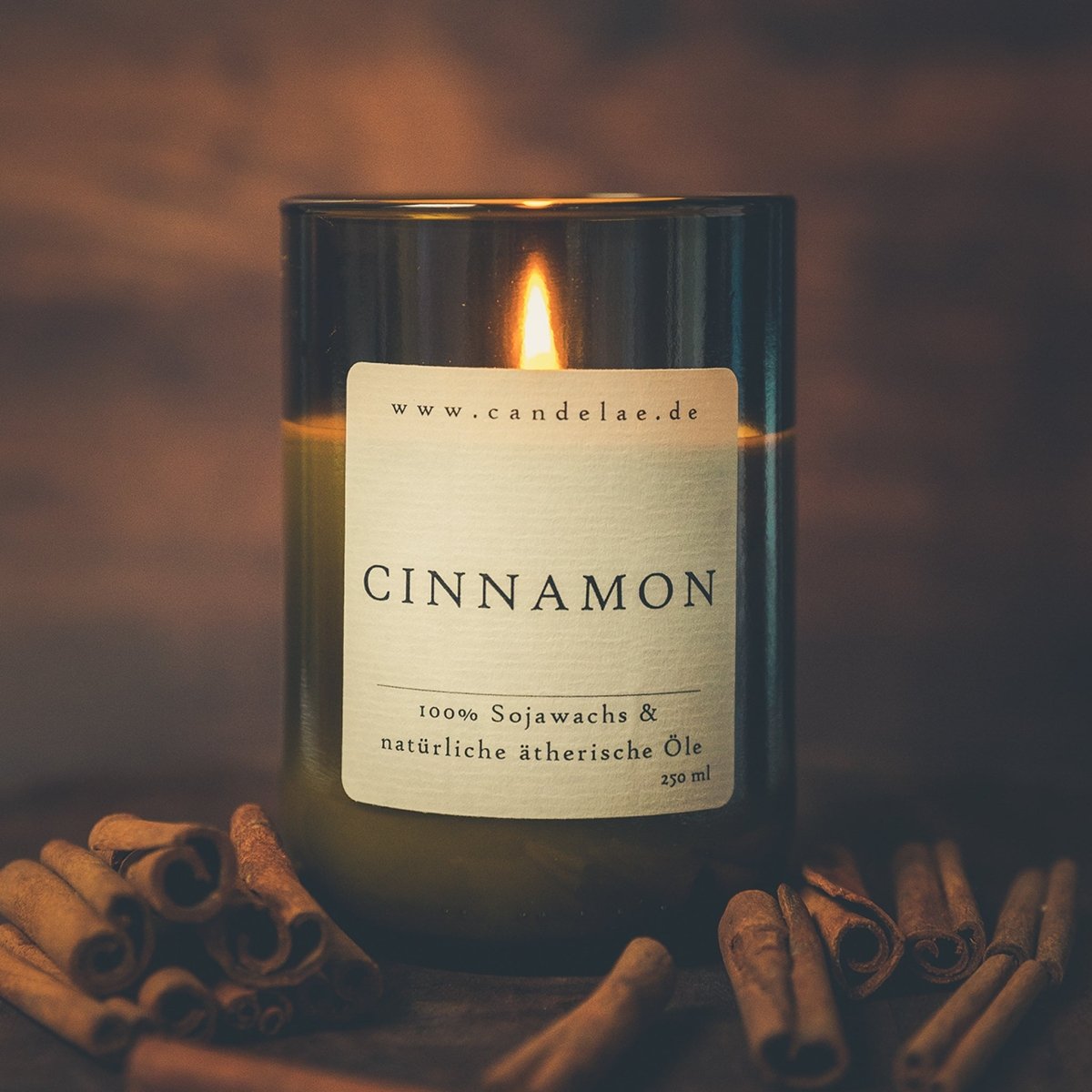 duftkerze-zimt-125529.jpg